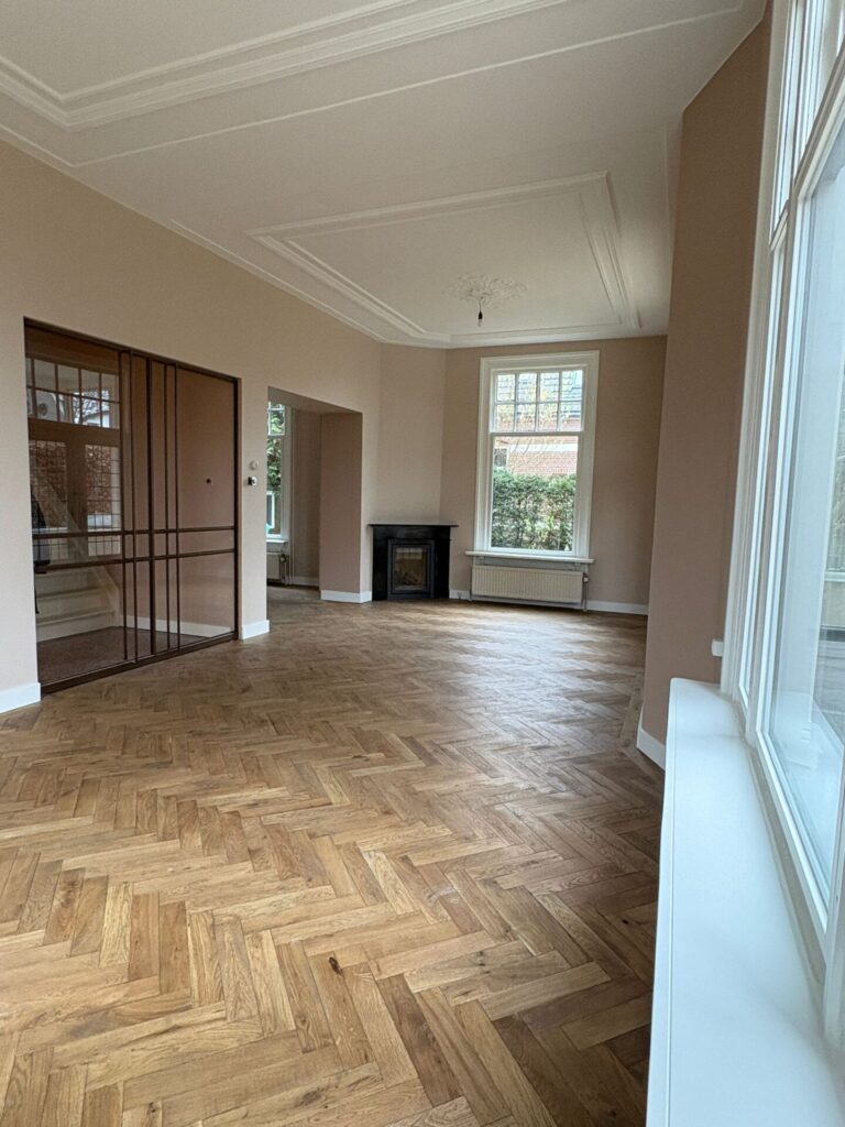 Binnenschilderwerk monumentale woning Apeldoorn
